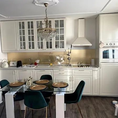 Milla's Luxury Penthouse Apartment *